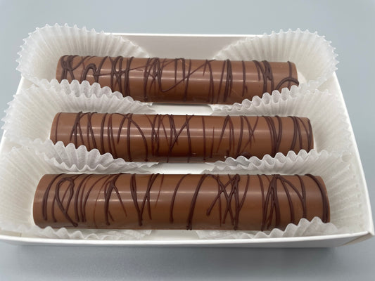 Caramel pretzel rods